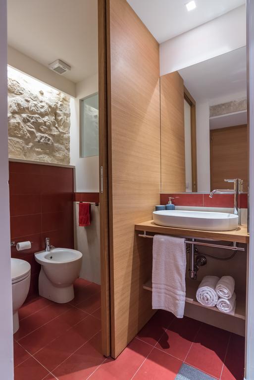 Ibla Rosso Lacca Appartement Ragusa Buitenkant foto