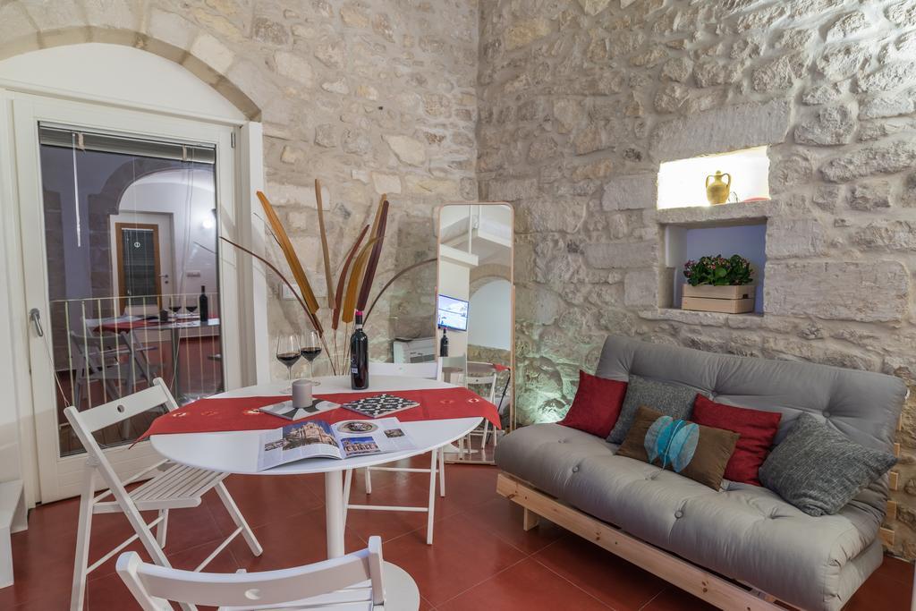 Ibla Rosso Lacca Appartement Ragusa Buitenkant foto