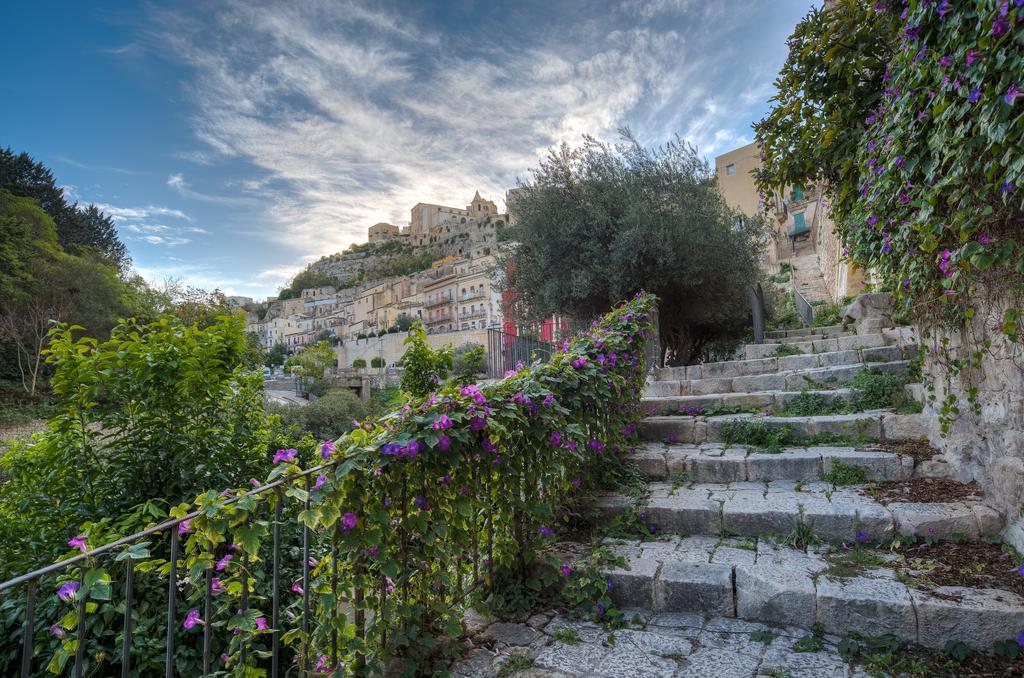 Ibla Rosso Lacca Appartement Ragusa Buitenkant foto