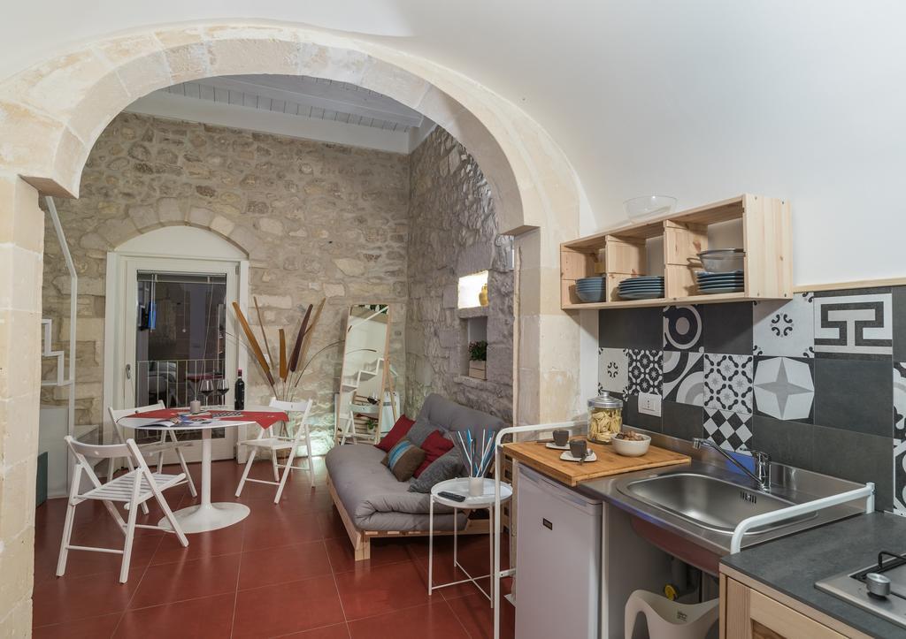 Ibla Rosso Lacca Appartement Ragusa Buitenkant foto