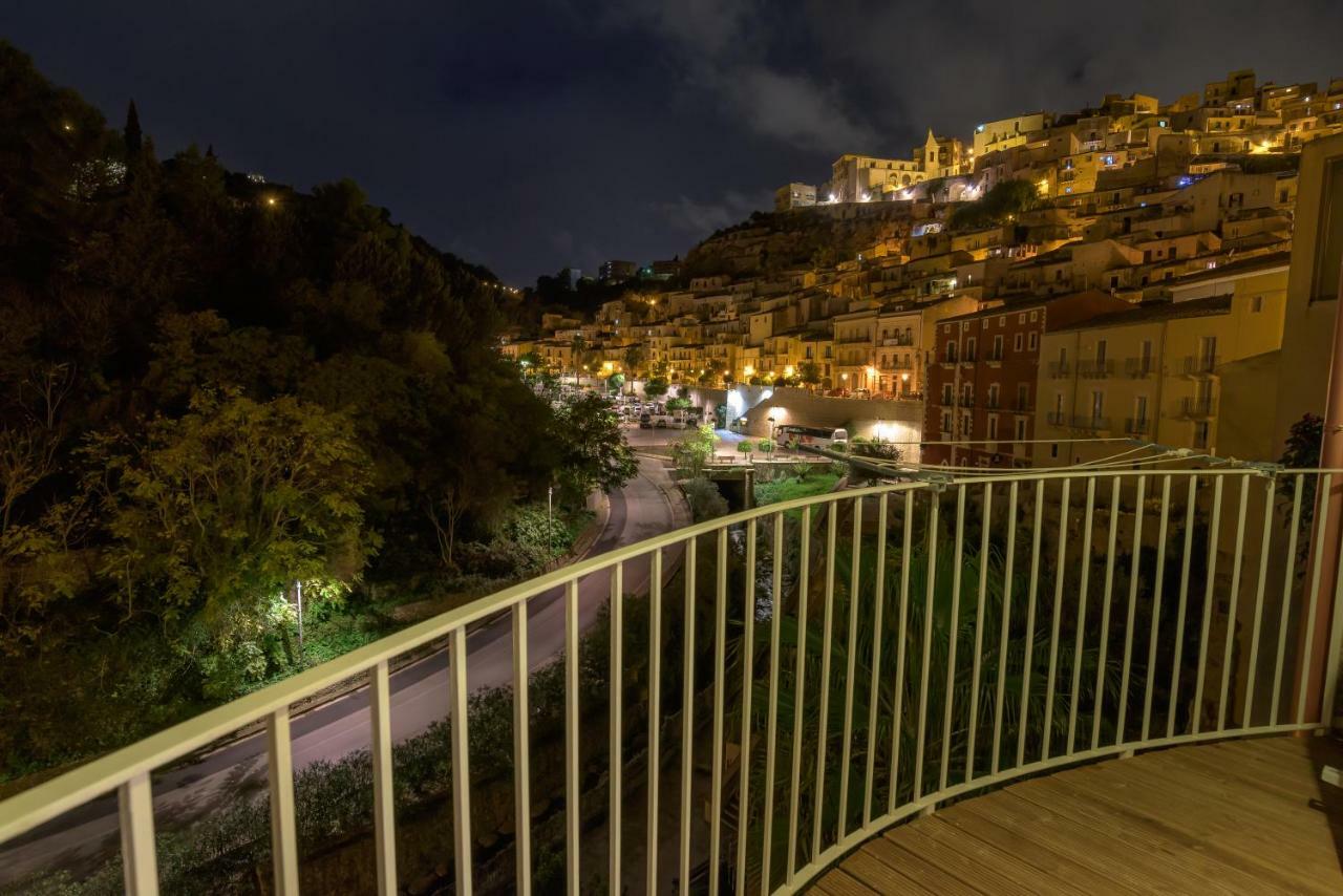 Ibla Rosso Lacca Appartement Ragusa Buitenkant foto